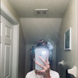 Meet your Posher, Dakota